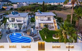 Toulas Studios & Apts No2